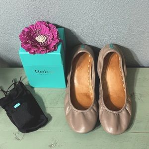 Taupe TIEKS